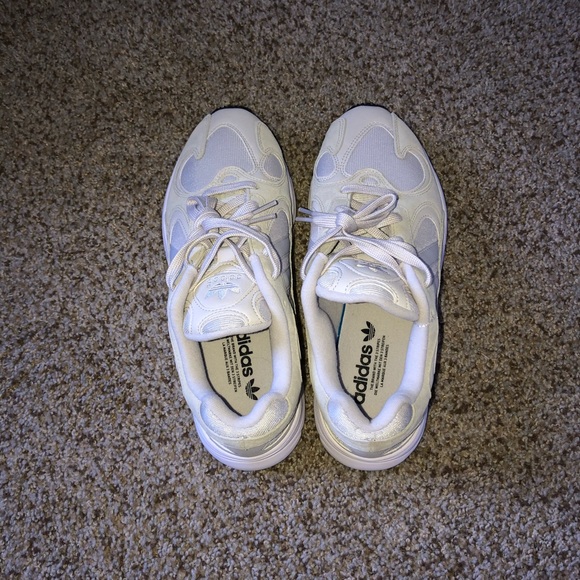 Adidas Torsion Yung-1 - Picture 4 of 7